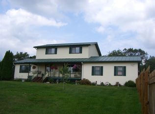 9146 Lanark Ln, Amherst, WI 54406