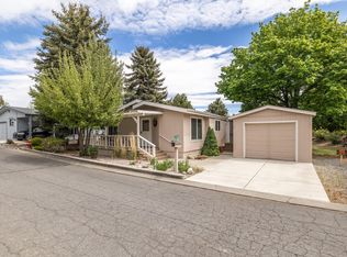 63730 Cascade Village Dr, Bend, OR 97701