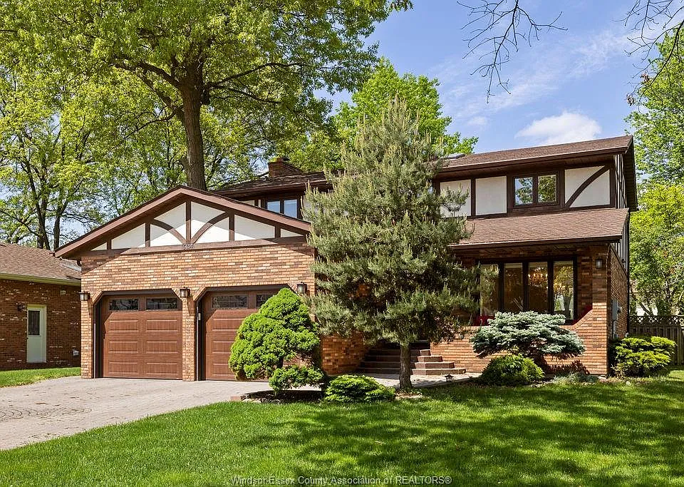 534 Michael Cres