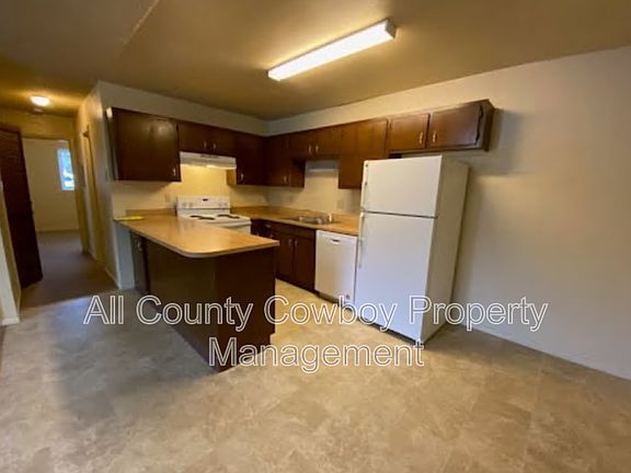 2nd image of 1314 Gibbon St APT E4