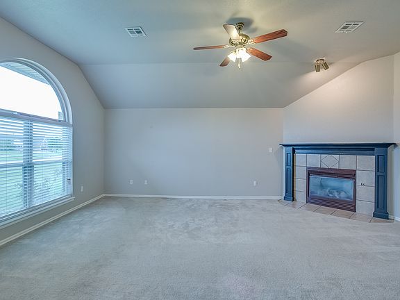 5th image of 13321 Springcreek Dr