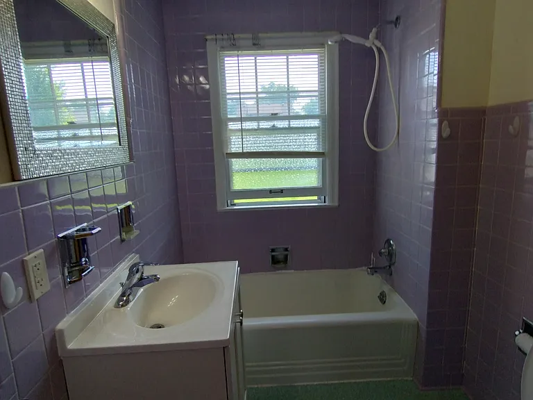 2116 S Clinton St — Photo 9
