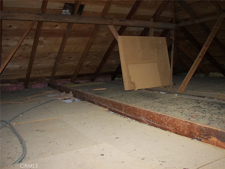 21636 Sawpit Canyon Rd — Photo 36
