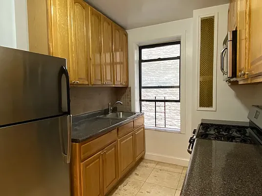 Rented by REAL New York | media 17