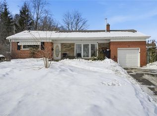 7 Piott Ct, Hamilton, ON L8G 2W2