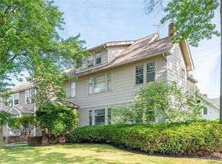 17800 Clifton Blvd, Lakewood, OH 44107