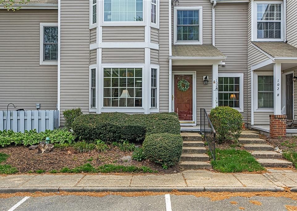 1st image of 102 Windsor Ln APT A