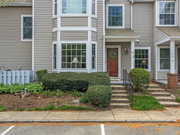 102 Windsor Ln APT A, Williamsburg, VA 23185