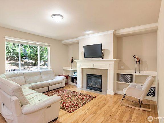 5th image of 23119 36th Drive SE