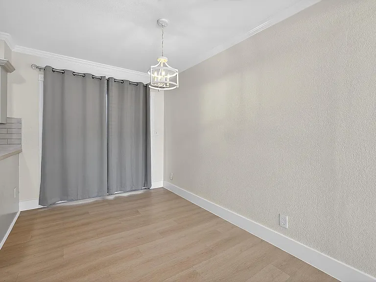 1221 Cedar Post Ln #4D — Photo 6