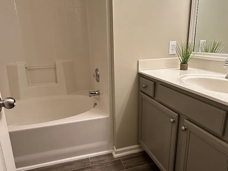 8432 Central Dr — Photo 10