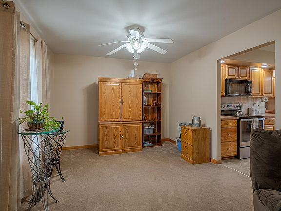 5th image of 1101 Glenmoor Ct