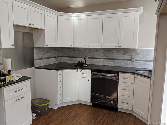 3rd image of 174 Crystal Cir