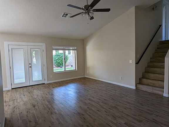 3rd image of 3192 W Thude Dr