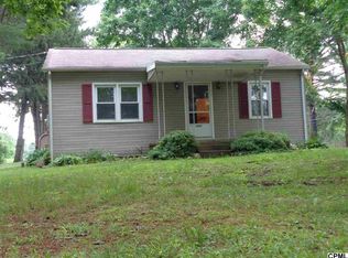 1030 Clarks Valley Rd, Dauphin, PA 17018