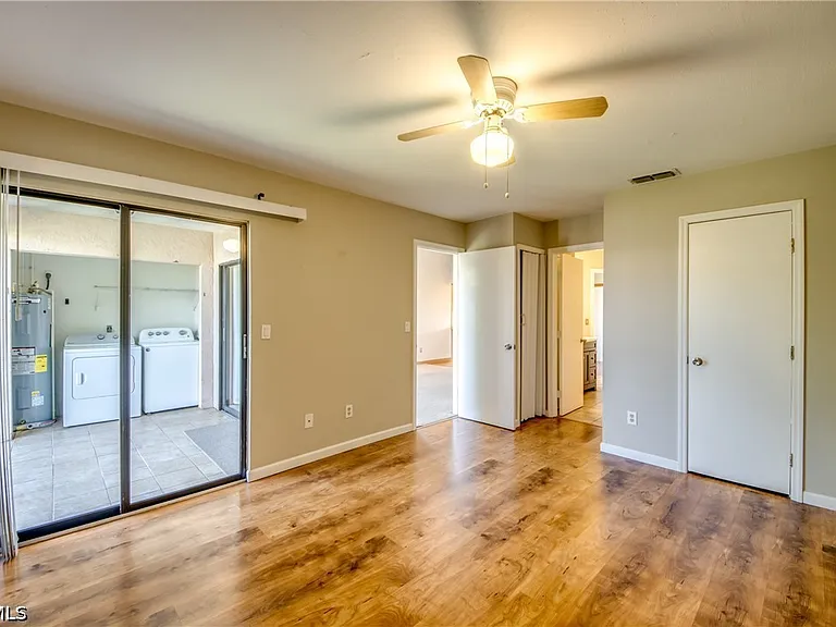 4616 SE 6th Ave #202 — Photo 14
