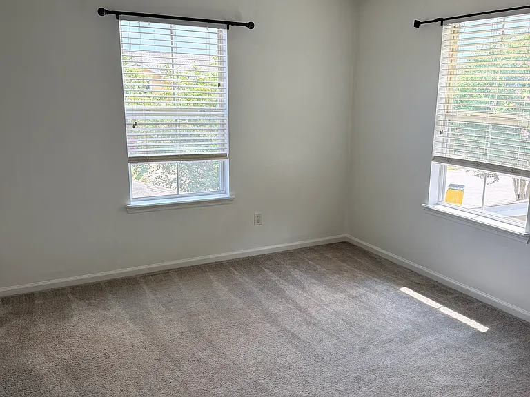 8879 Inlet Bluff Dr — Photo 21