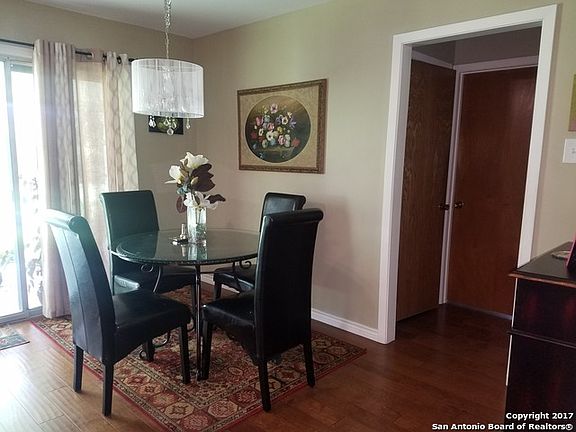 4th image of 1027 Mount Serolod Dr