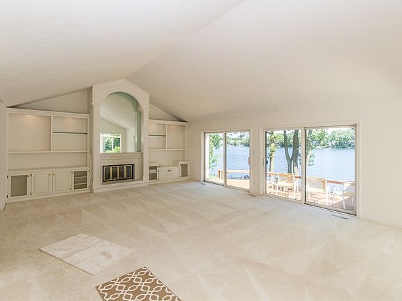 5th image of 3714 Bay Road South Dr