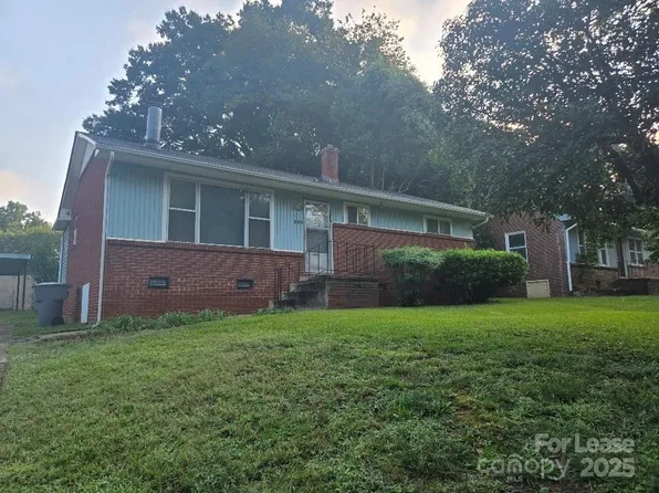 809 Wilbrown Cir, Charlotte, NC 28217