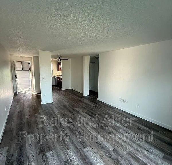 3879 NE 152nd Ave — Photo 5