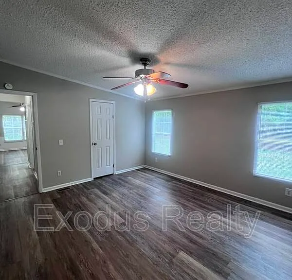 141 Cherry Berry Ln — Photo 36