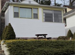 23 S Lakeside Ave, Lake Hopatcong, NJ