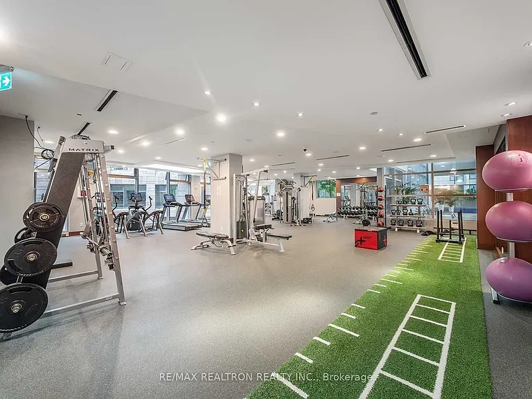 2181 Yonge St #2001 — Photo 23