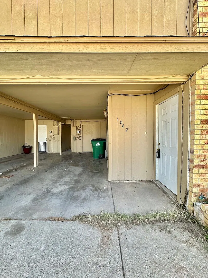 Coming Soon! | 3-Bedroom Townhome Conveniently Located! — Photo 2