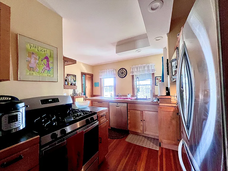 33 Oakland Rd #2 — Photo 2
