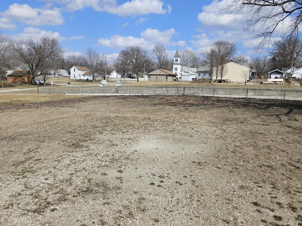 604 S Elm St, Creston, IA 50801