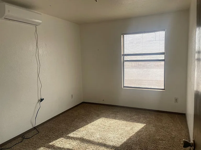 2190 Bex St — Photo 10