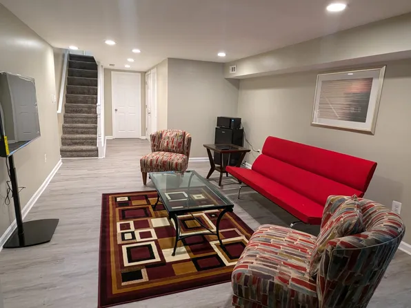 3520 E Fayette St #3, Baltimore, MD 21224