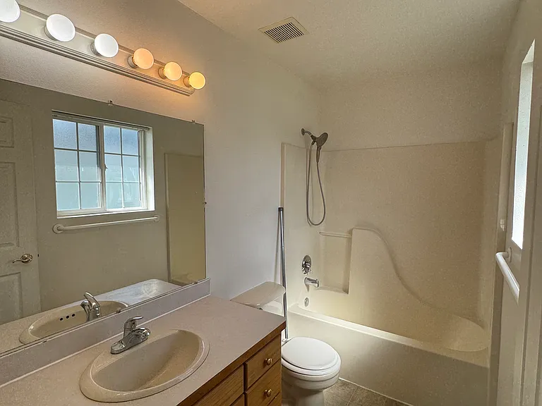 3488 Obryant St — Photo 8