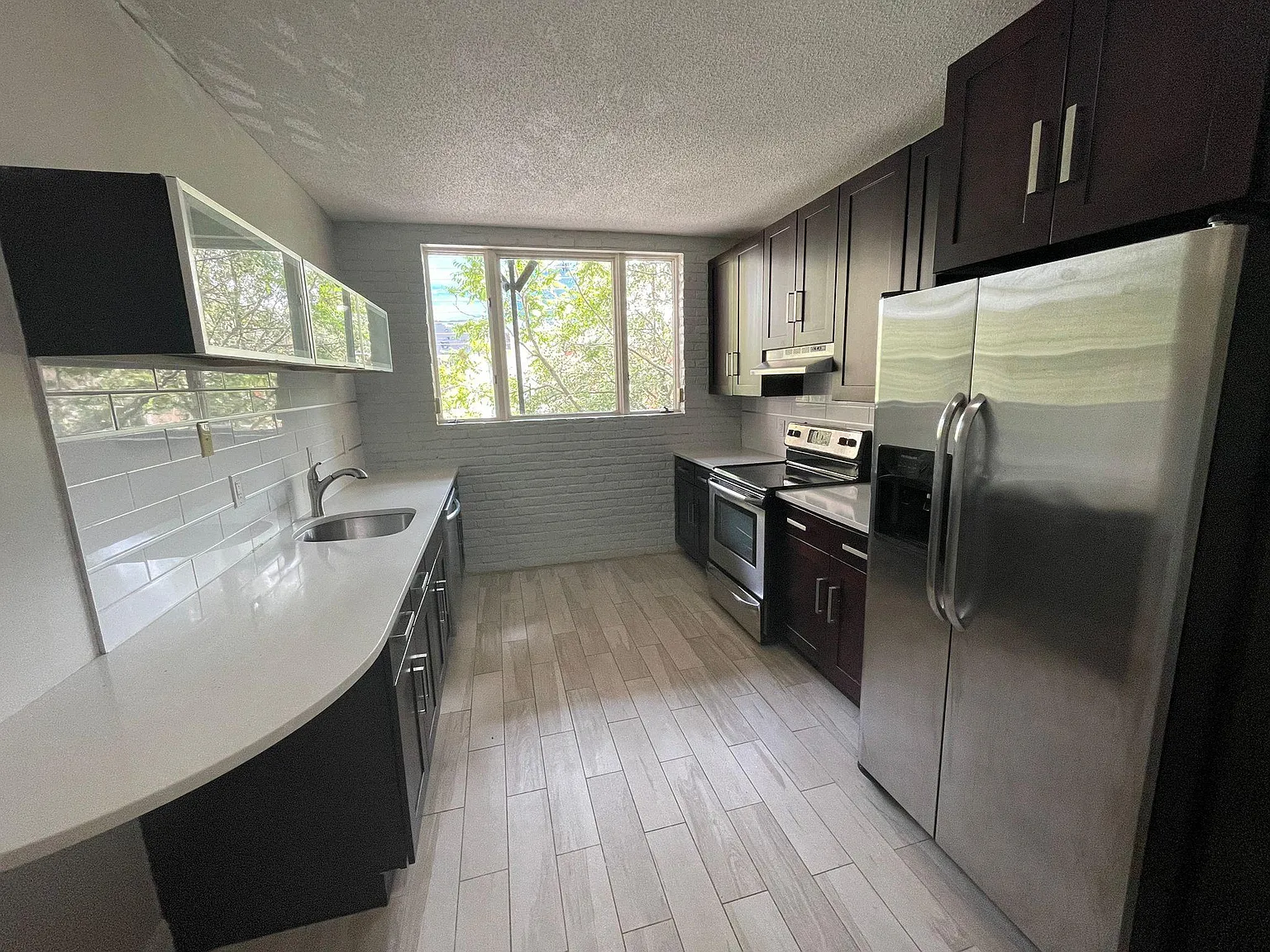 2 bed, 1500 sqft, $2,000 — Photo 4