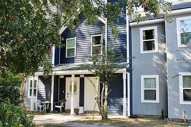 187 Kingspoint Blvd