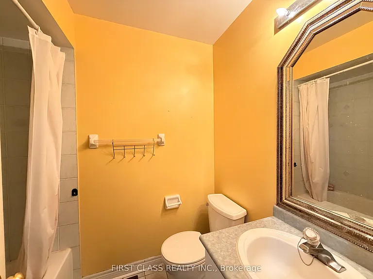 5323 Red Brush Dr #UPPER — Photo 13