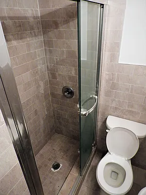 Rented by Strikes Realty LLC | media 6