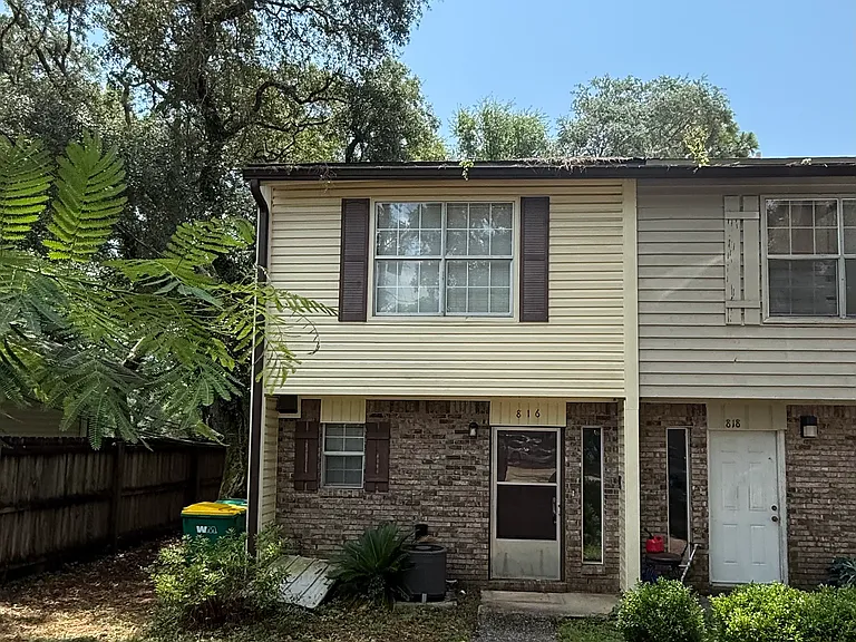 816 Shadow Ln #1 — Photo 1