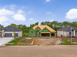 25102 W 141st St, Olathe, KS 66061