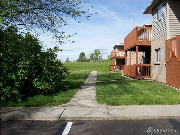 3rd image of 1800 Eaton Ave #7