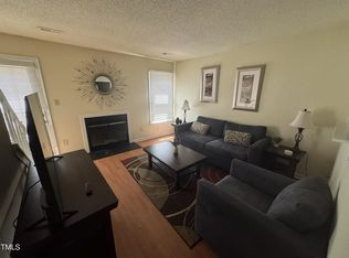 863 Dalewood Dr, Raleigh, NC 27610