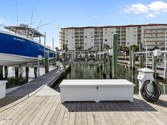 4th image of 100 Olde Towne Yacht Club Drive #C10