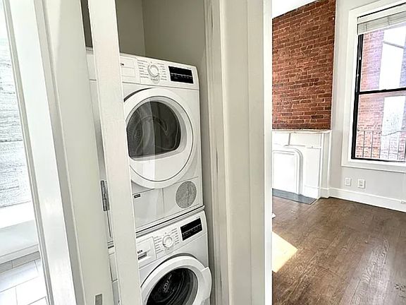3rd image of 200 W 83rd St APT 2RE
