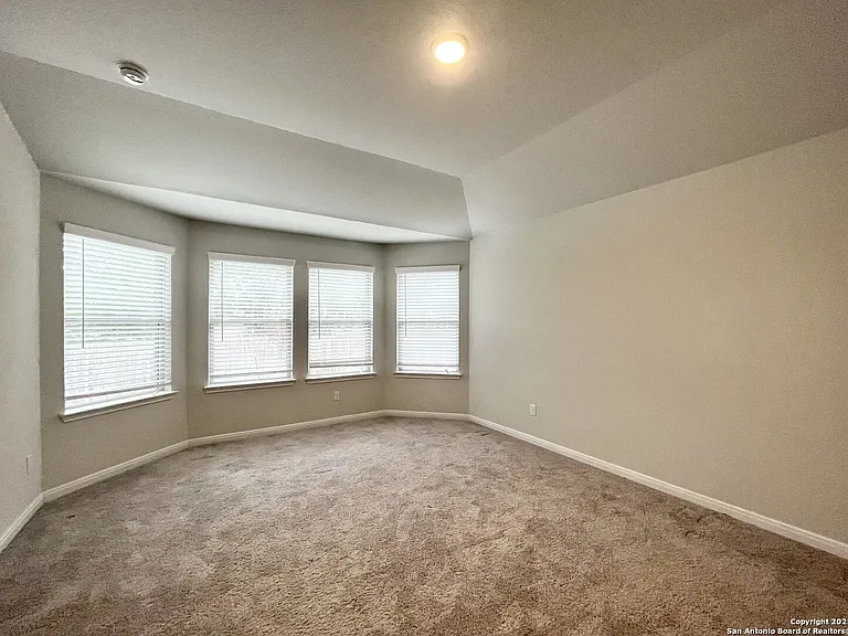 438 Shelton Pass — Photo 15