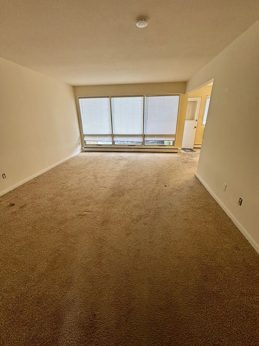 Building Photo - 27 Forbus St #H1