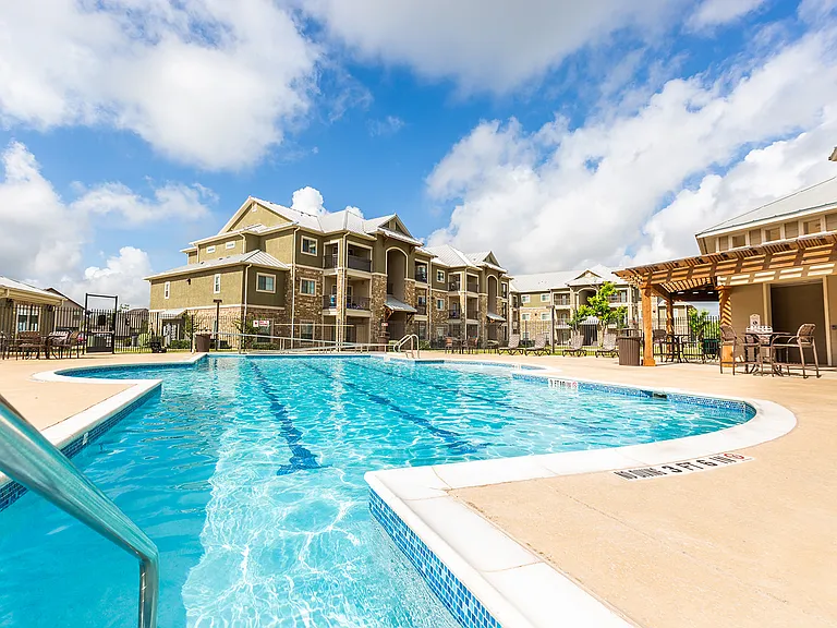 Freedom Hills Ranch Apartments — Photo 11