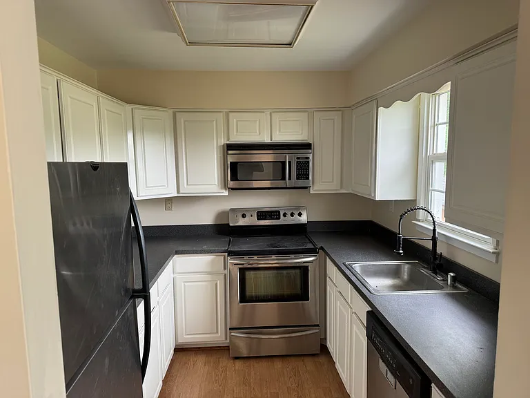 15234 Hughesville Manor Dr — Photo 3