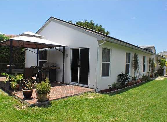 2nd image of 18811 NW 22nd St