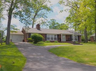 105 Forest Ave, Galax, VA 24333